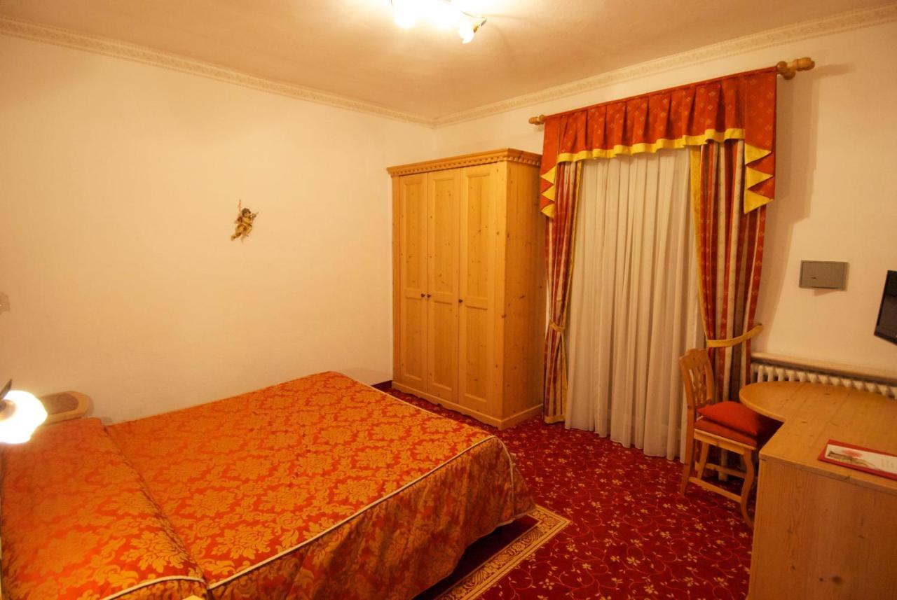 Hotel Belvedere Srl Fai della Paganella Room photo